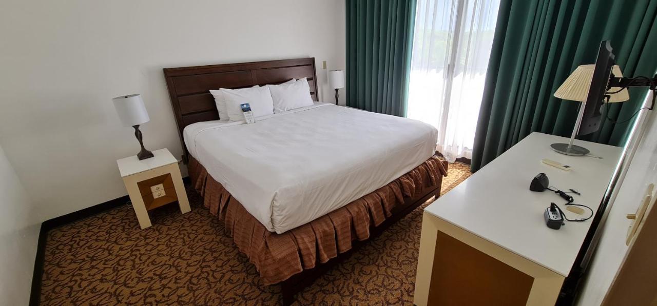 Surestay By Best Western Guam Airport Barrigada Екстер'єр фото