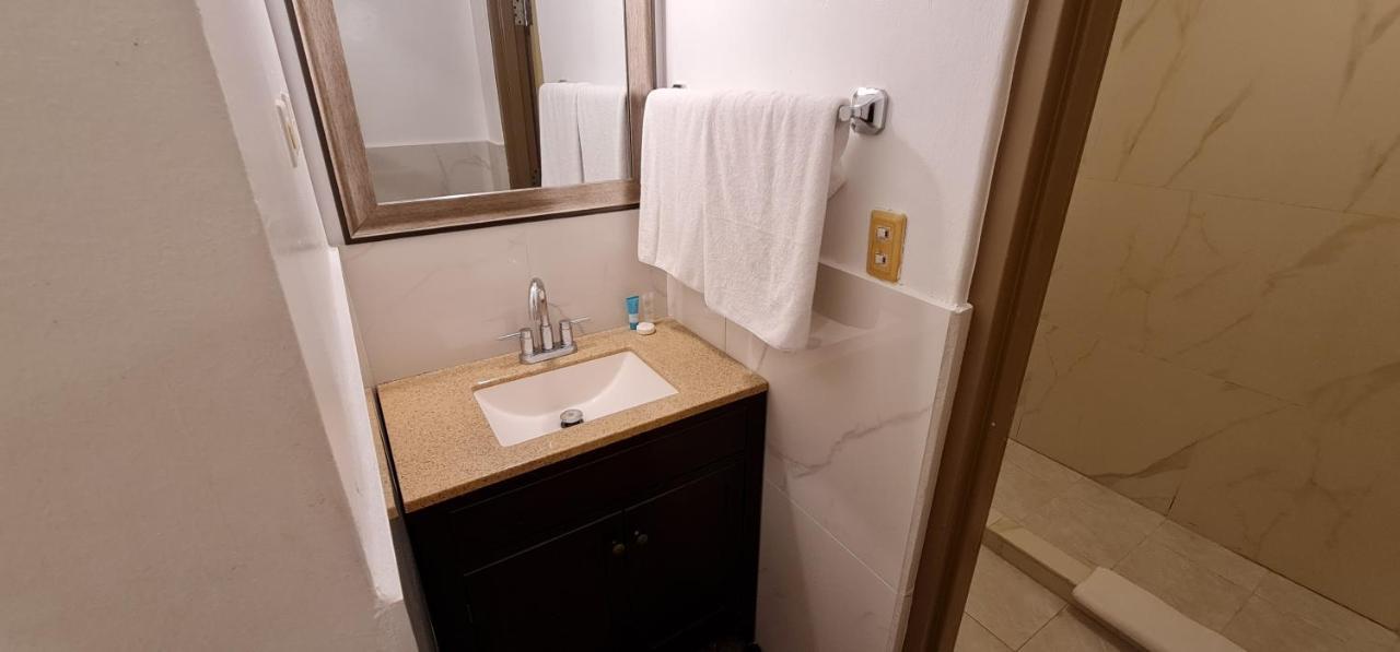 Surestay By Best Western Guam Airport Barrigada Екстер'єр фото