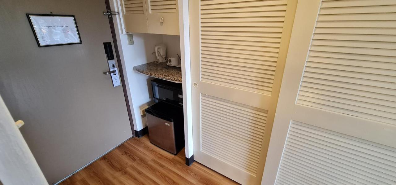 Surestay By Best Western Guam Airport Barrigada Екстер'єр фото