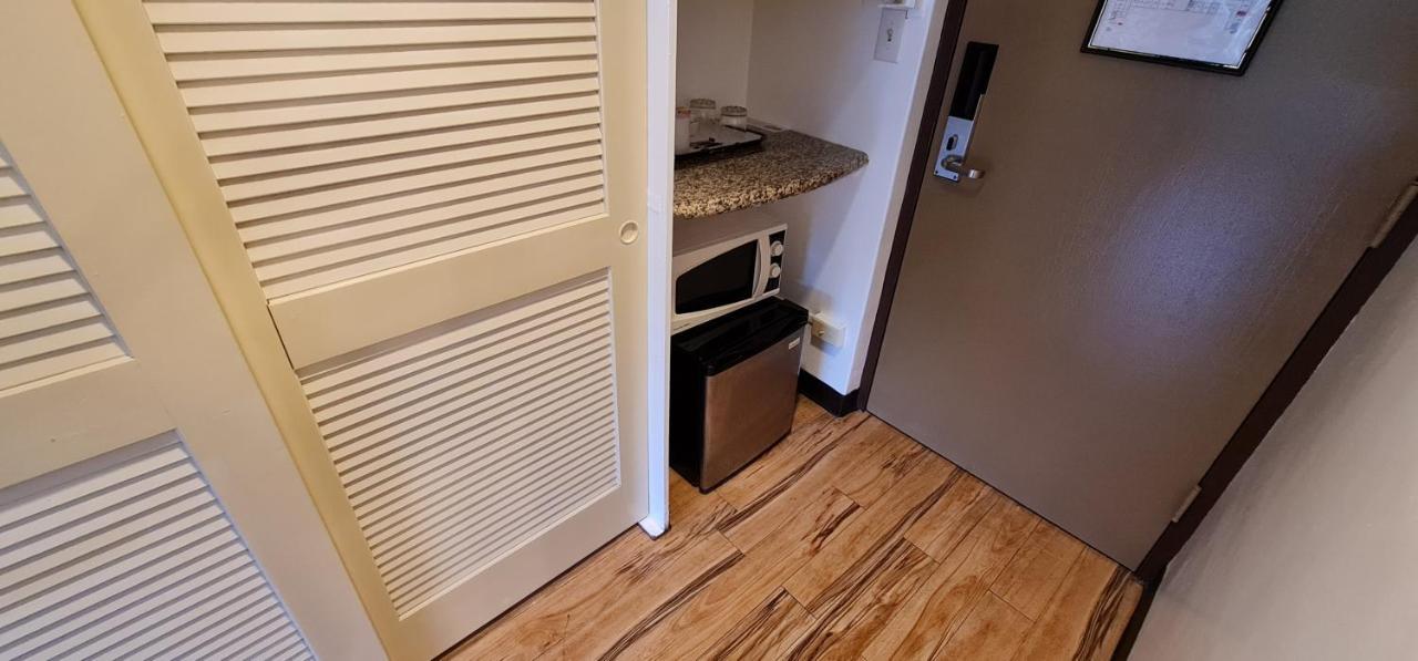 Surestay By Best Western Guam Airport Barrigada Екстер'єр фото